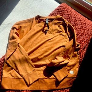 Vuori women’s small long sleeve shirt